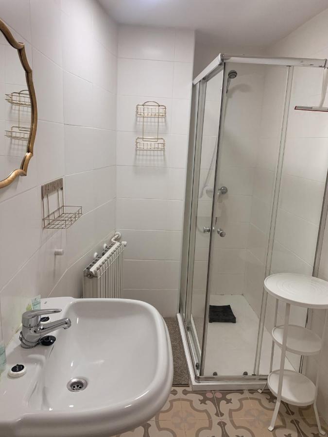 Vut Avila Centro Ciudad Екстериор снимка