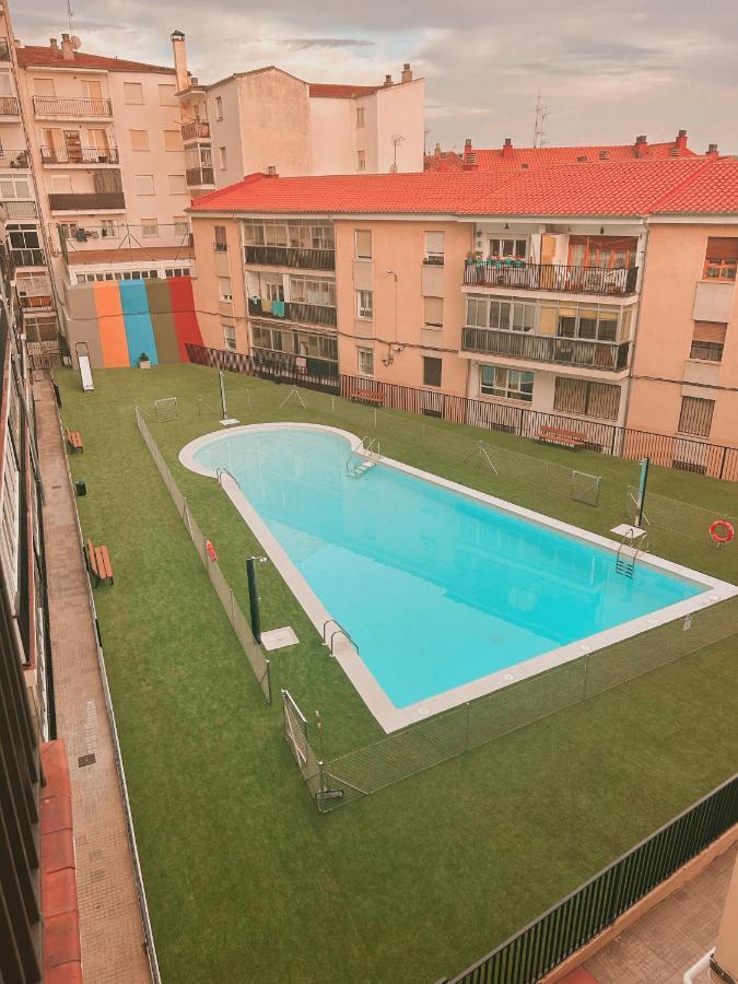 Vut Avila Centro Ciudad Екстериор снимка
